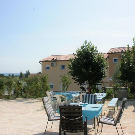 Appartement Mateo Барбарига Екстериор снимка